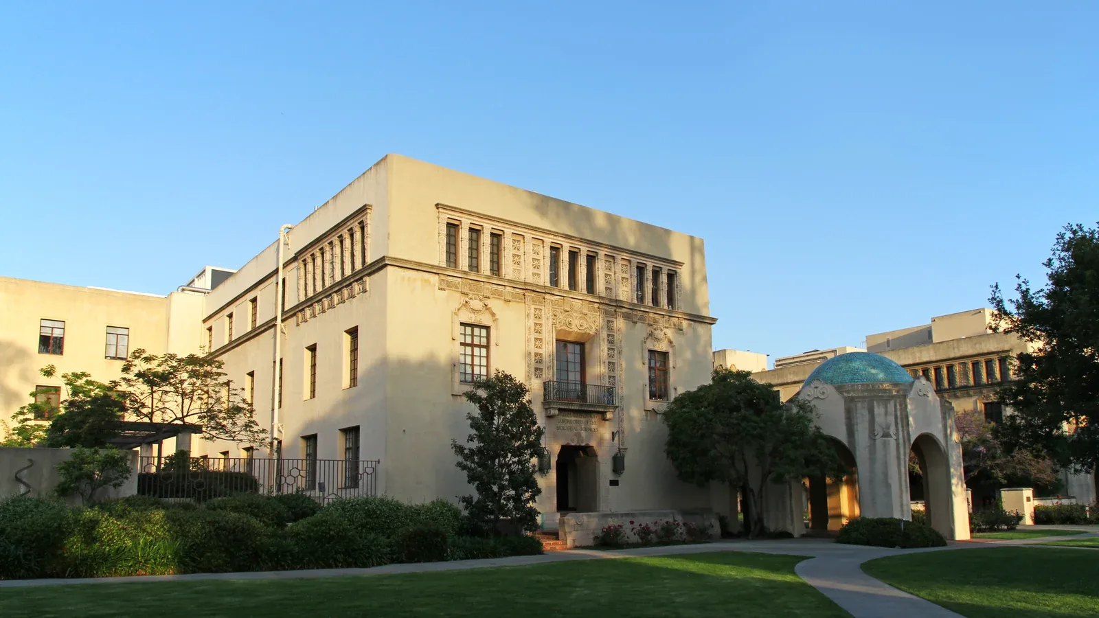 Meta Awards $2 Million to Five Universities for AI Research