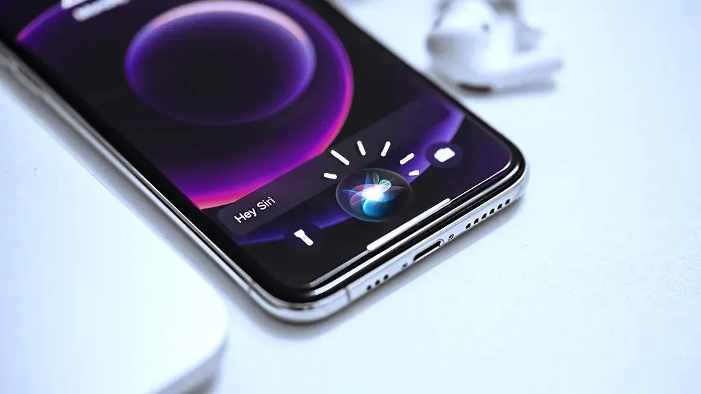 Apple Finally Rebuilds Siri as AI Becomes the Center of Its Software Strategy